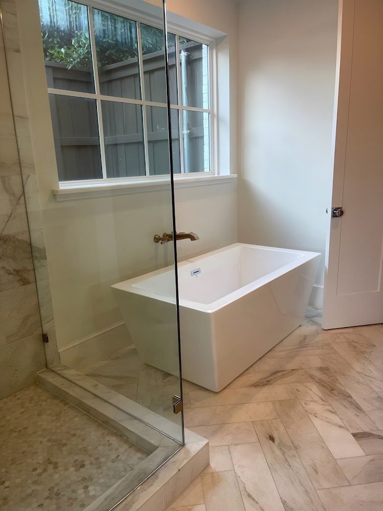 Bathroom cleaned by Rover Cleaning Services Chicago
