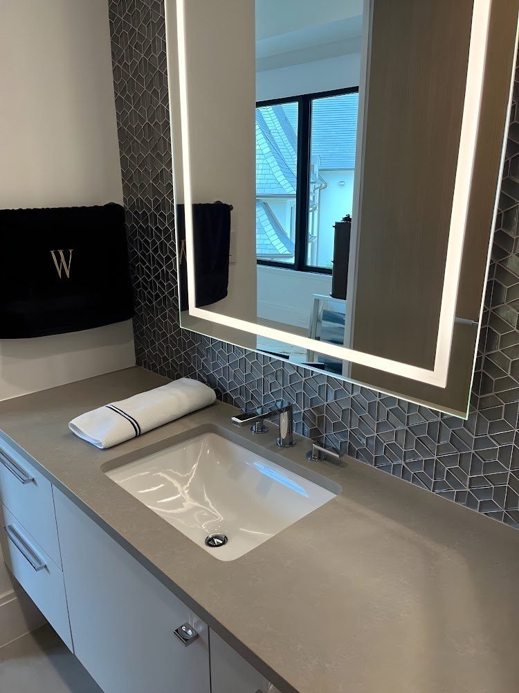 Bathroom cleaned by Rover Cleaning Services Chicago